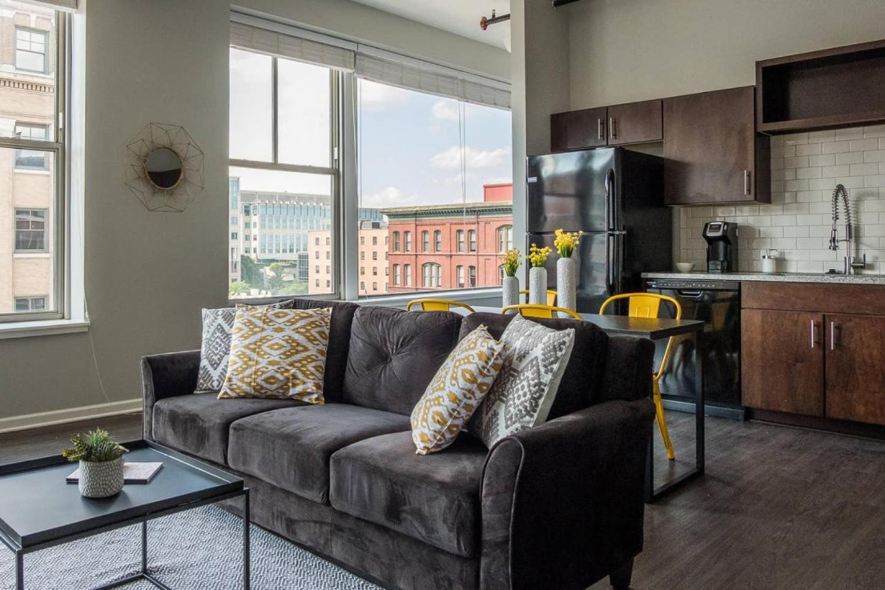 Frontdesk 915 Broadway Apts Downtown Kansas City Buitenkant foto